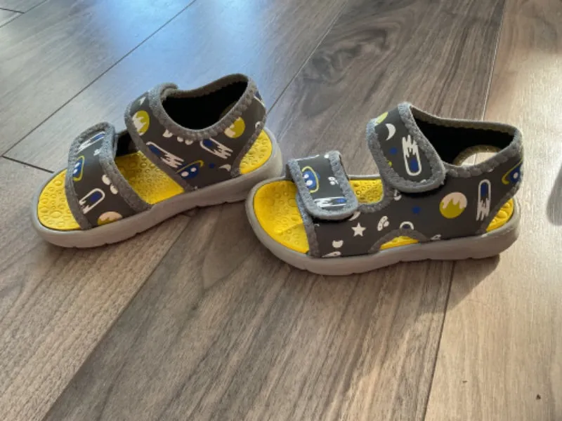 Boys Sandals - Outer Space Size 8, Shoes 8 (Toddler:2-4yr)