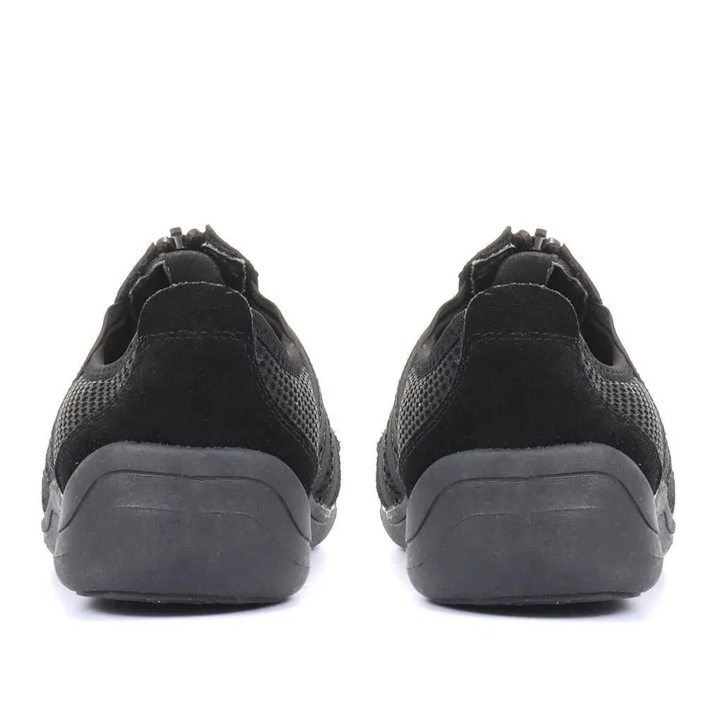 Casual Zip Up Trainers - BRK26003 / 310 512