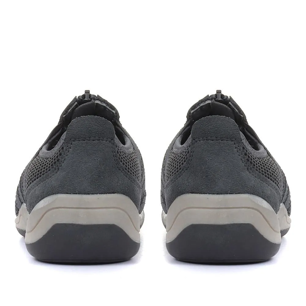 Casual Zip Up Trainers - BRK26003 / 310 512