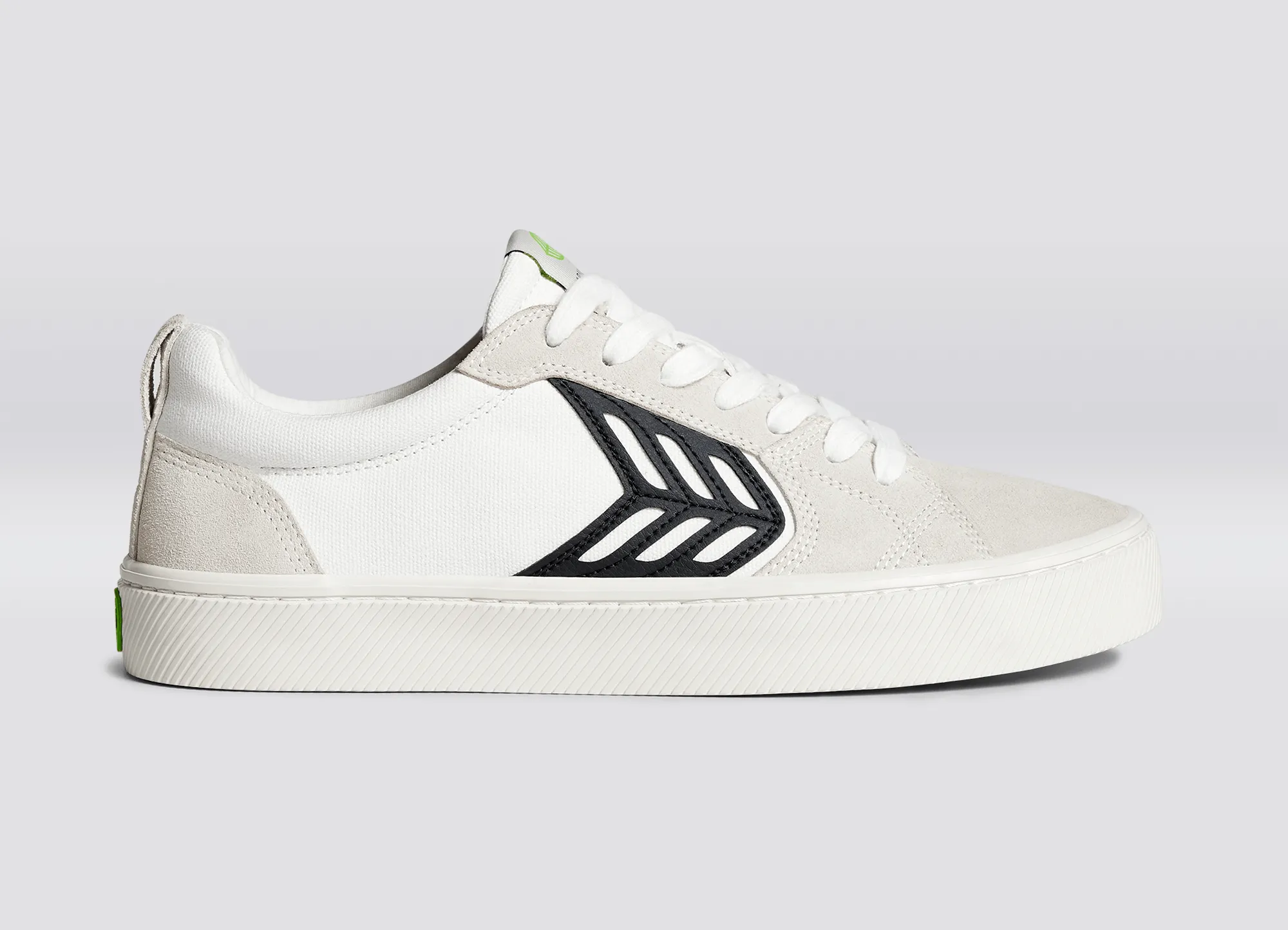 CATIBA PRO Skate Off-White Canvas Vintage White Suede Black Logo Sneaker Women