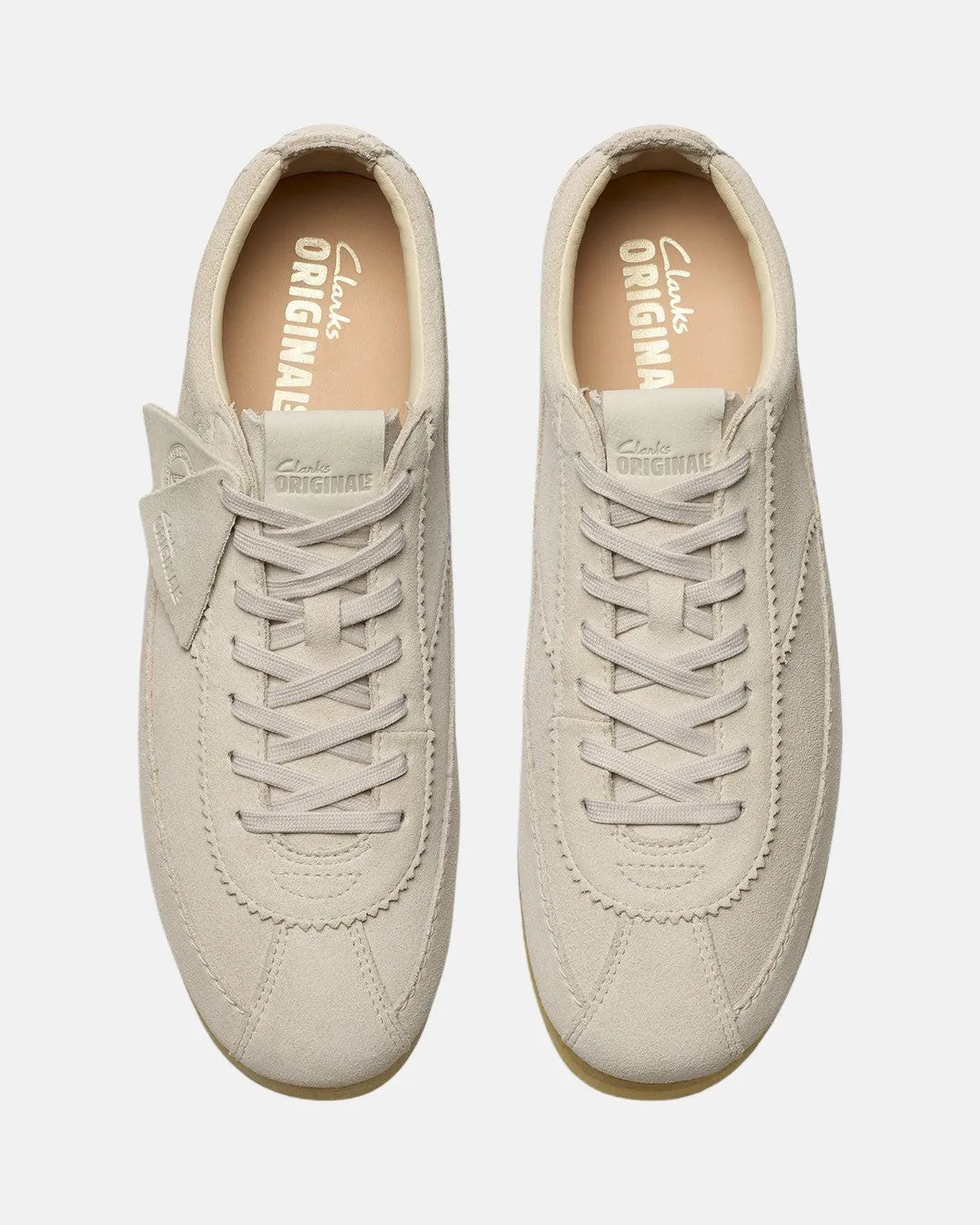 CLARKS ORIGINALS MENS WALLABEE TOR TRAINERS OFF WHITE SUEDE