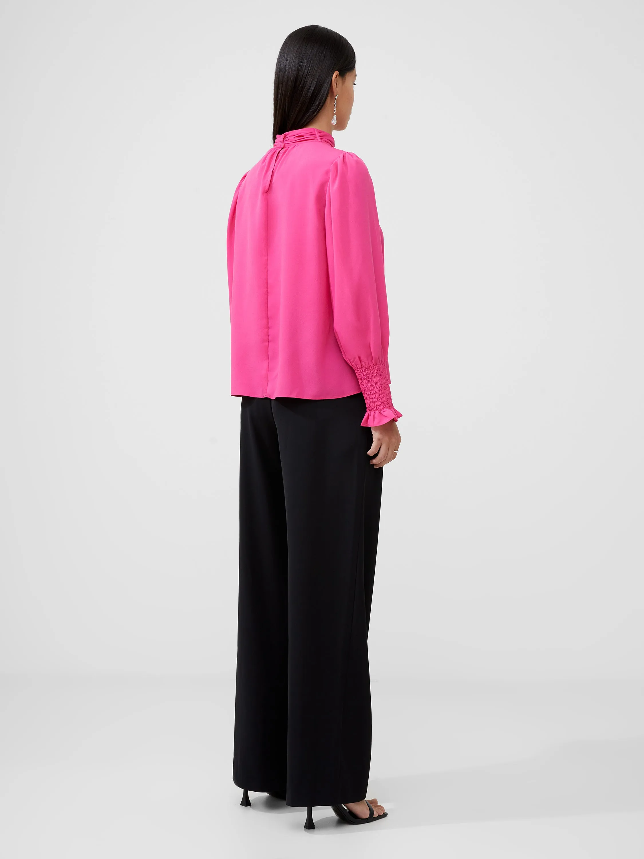 Crepe Light Keyhole Top
