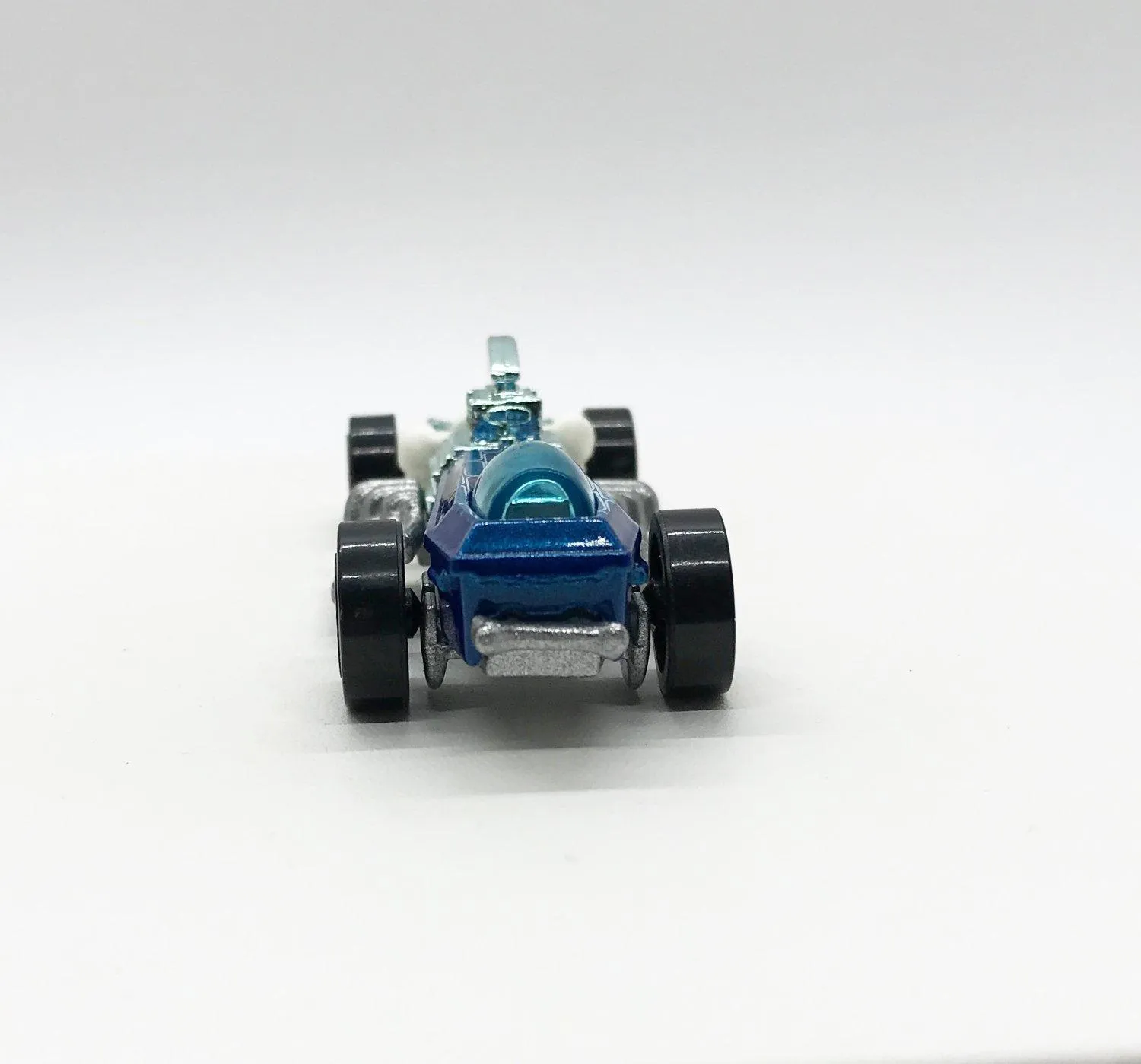 Hot Wheels Rigor Motors Blue Birdhouse (2000)