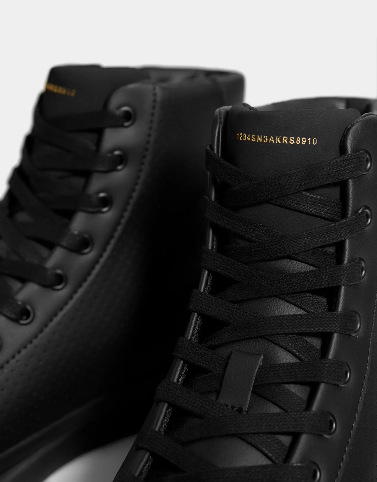 Mens high-top trainers with broguing