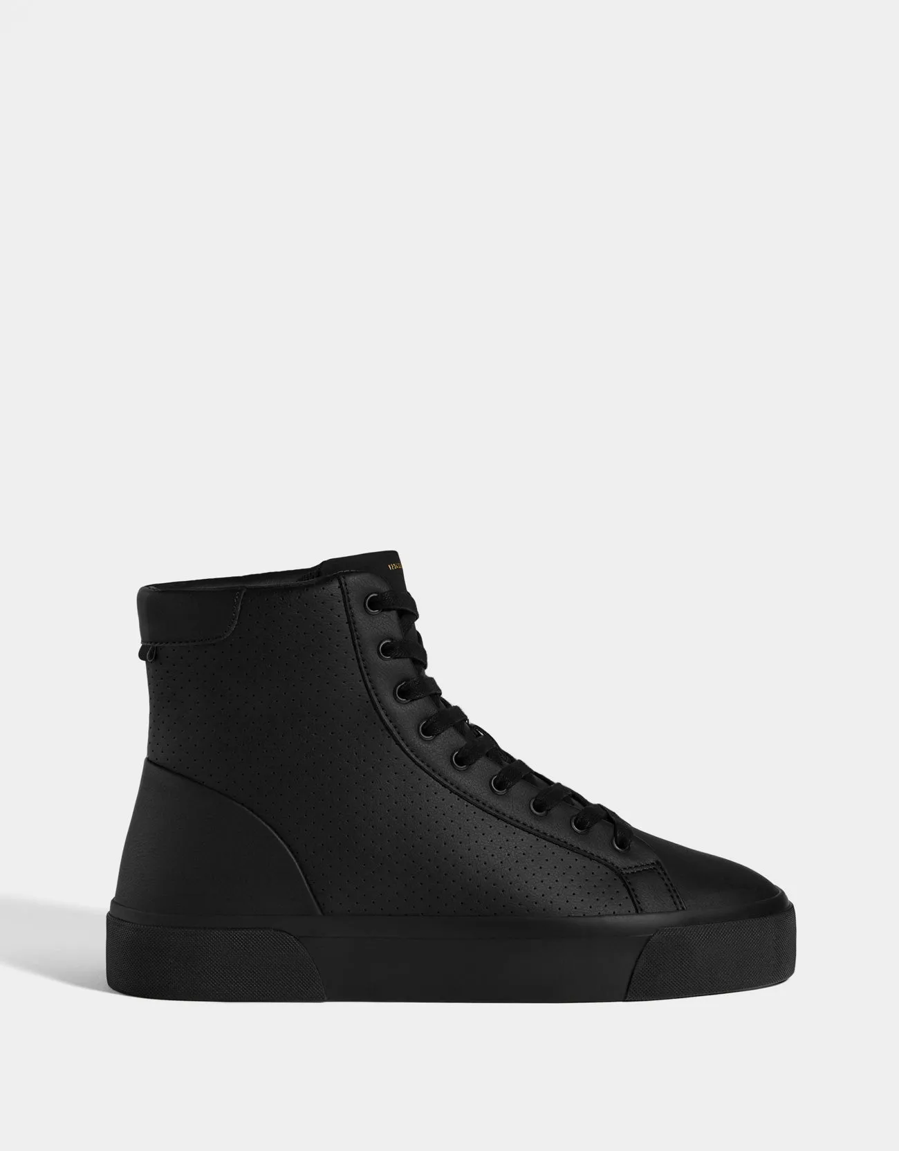 Mens high-top trainers with broguing