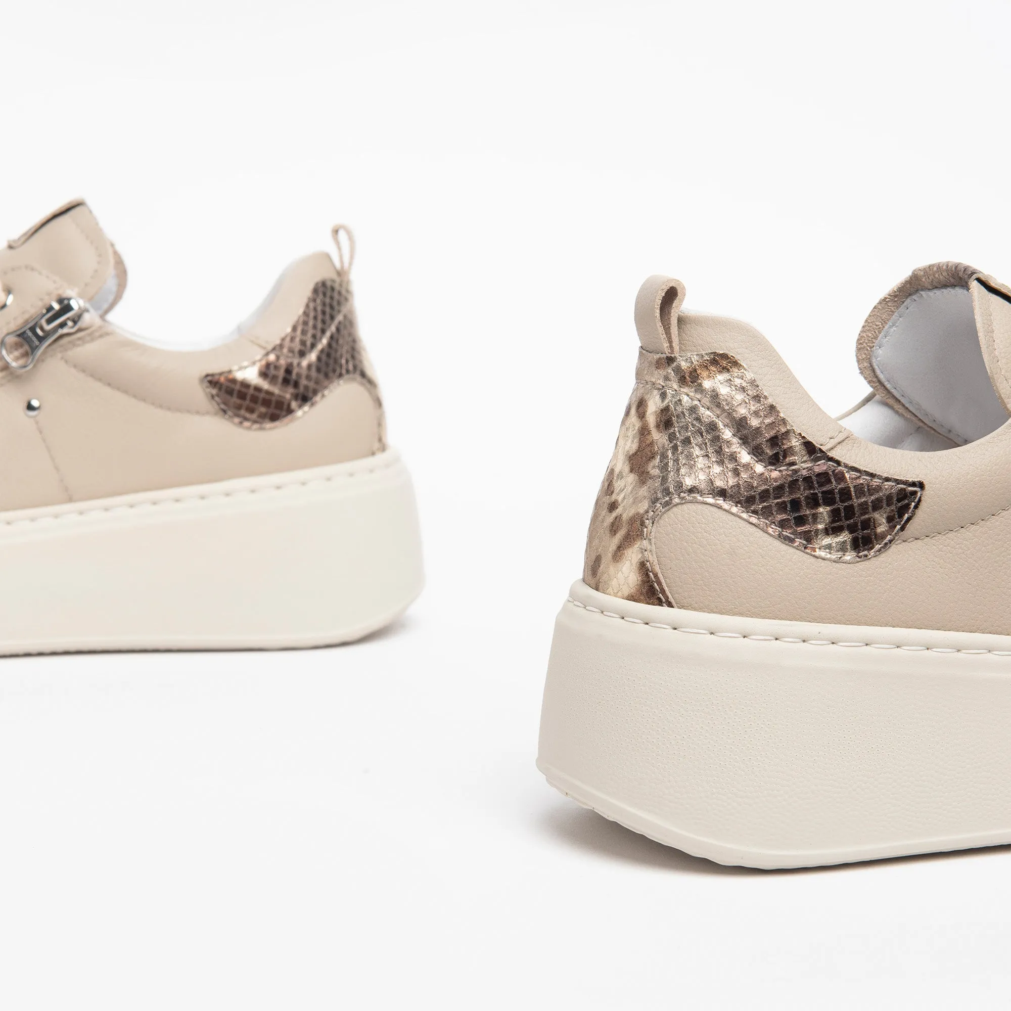 NeroGiardini Ecru Trainer with Side Zip
