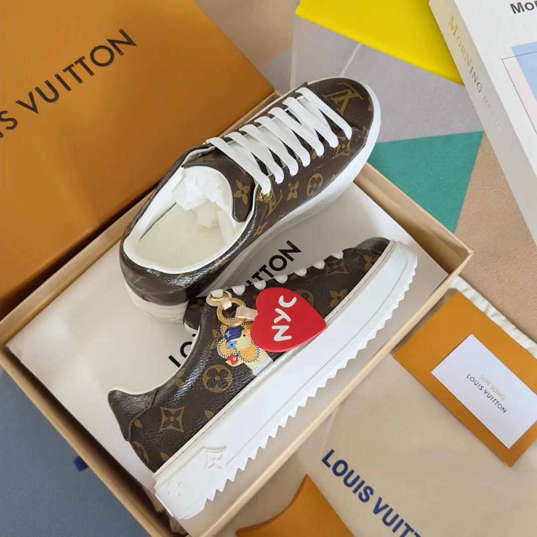 New luxury fashion RUN AWAY Sneakers