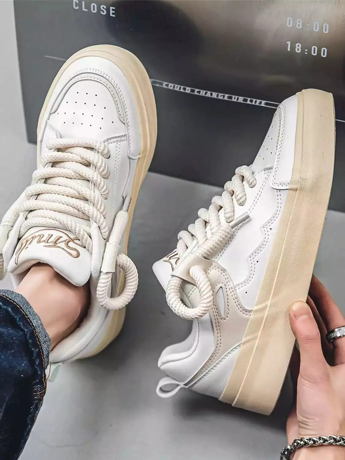Niceprimes Sporty Casual Skate Shoes with Thick Soles