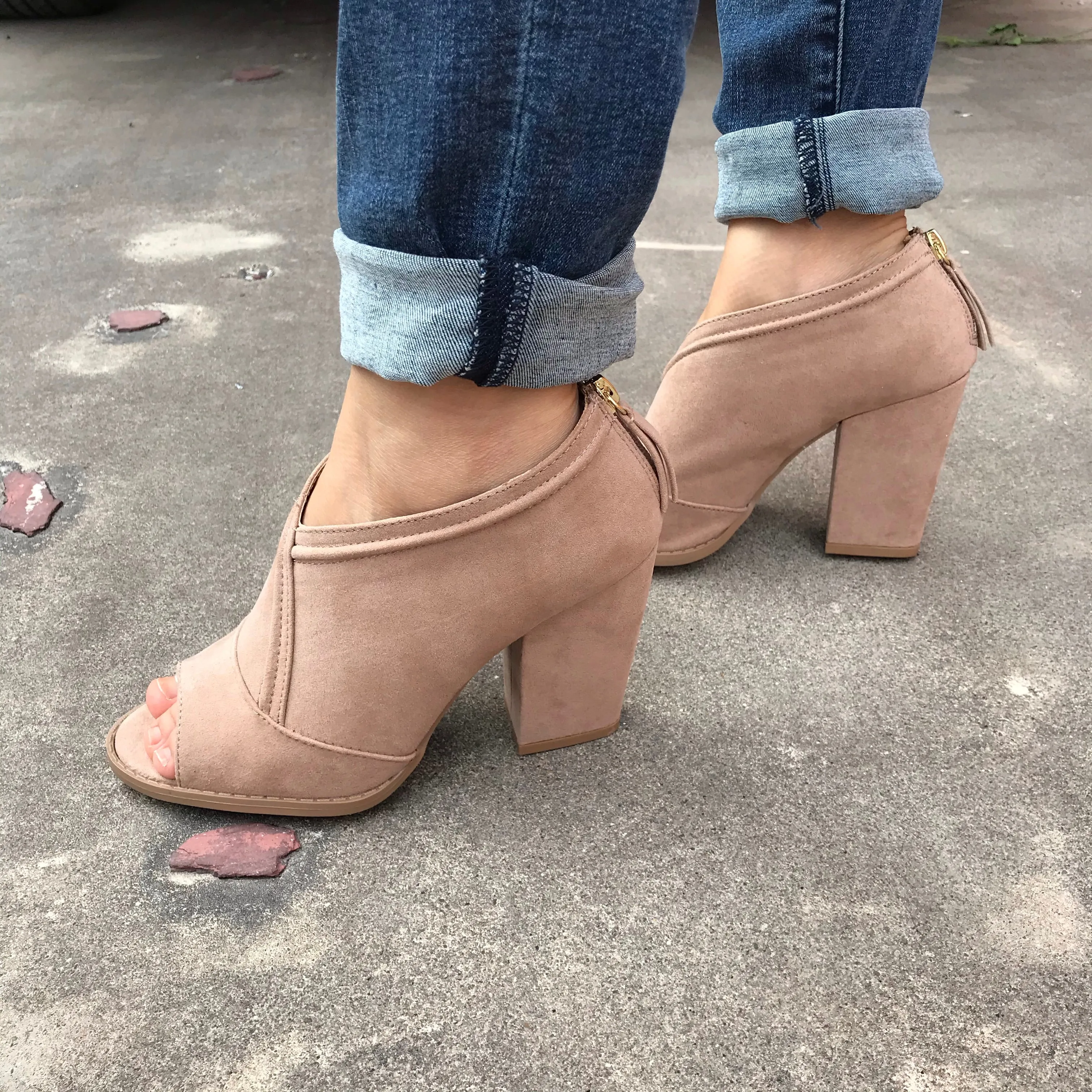 Popular Neutral Short Heel