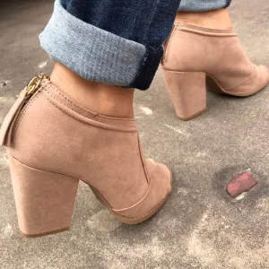 Popular Neutral Short Heel