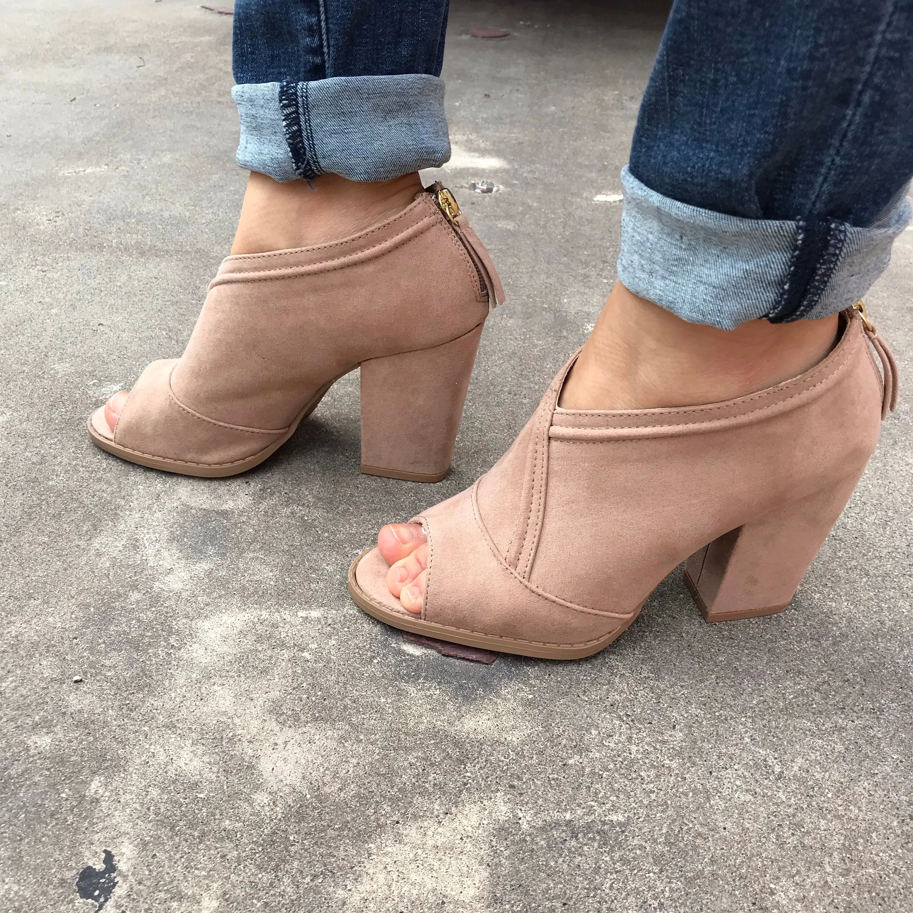 Popular Neutral Short Heel