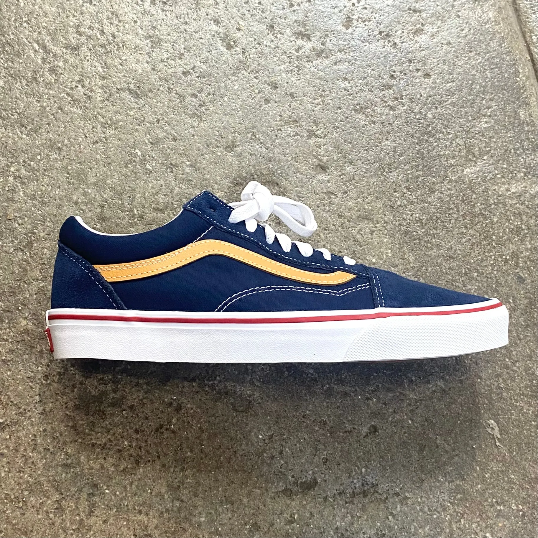 VANS    OLD SKOOL