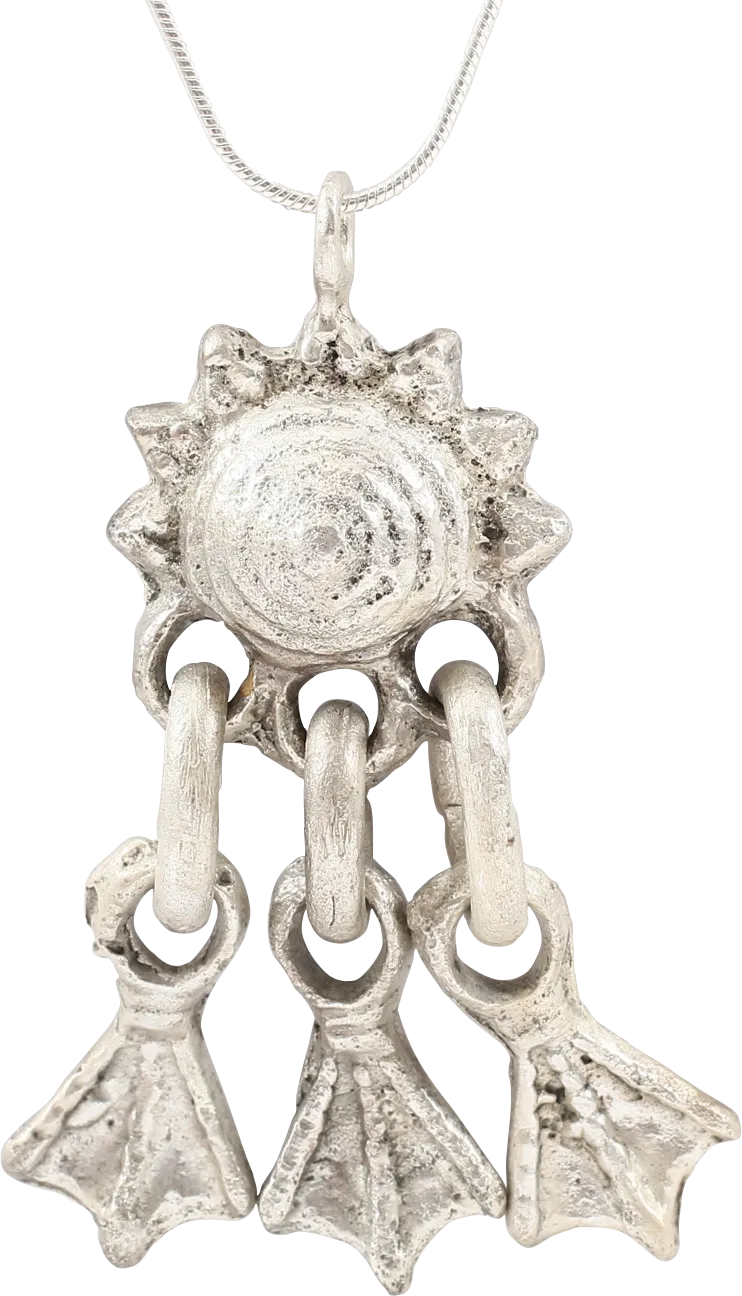 VIKING SORCERESS’S PENDANT NECKLACE. 10th-11th CENTURY AD